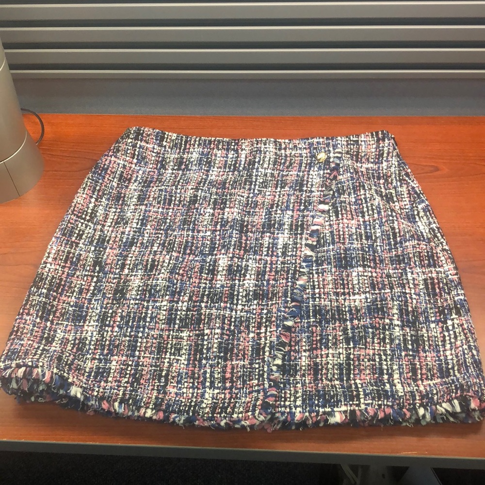 Frayed boucle wrap skirt